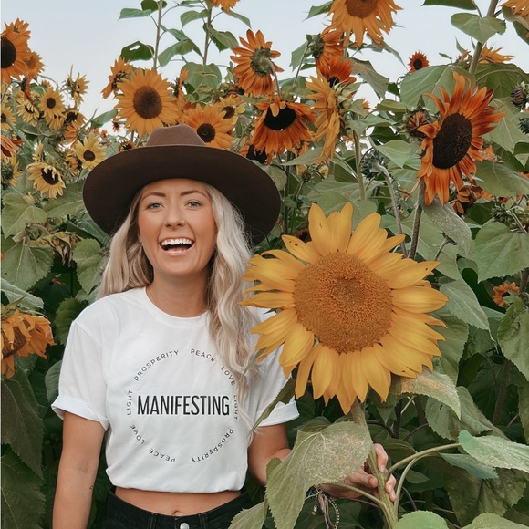 Meet your Posher, Brittany - Picture 2 of 7